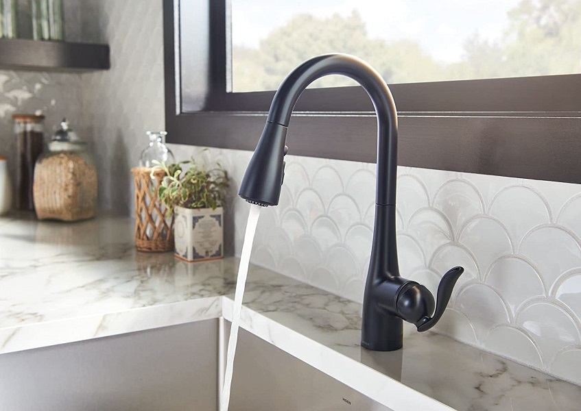what to look for before buying moen kitchen faucet