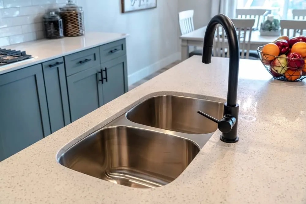 Positive Reveal undermount kitchen sink
